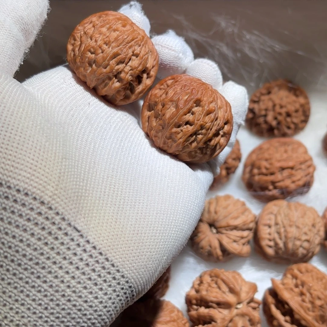 梦***-文玩核桃吊坠顶级全品正磨