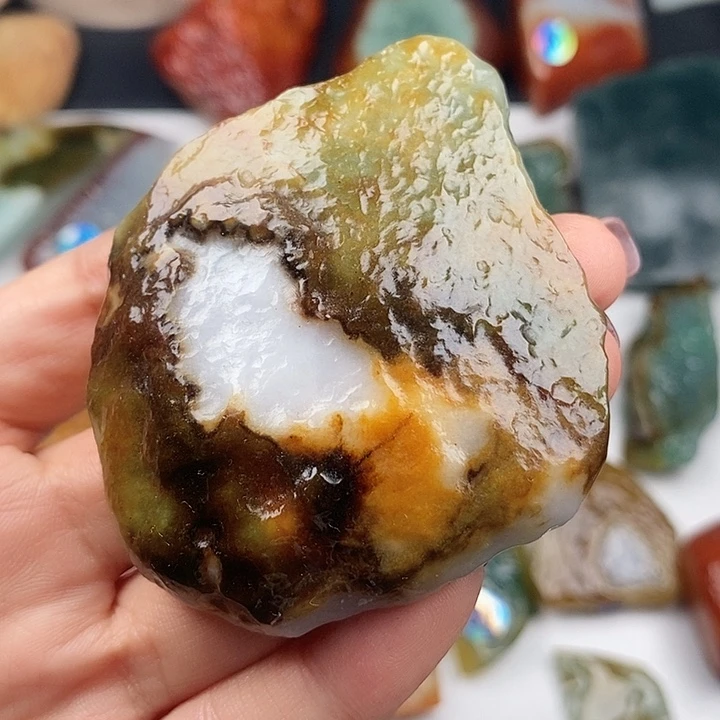 颈饰未镶嵌翡翠天然