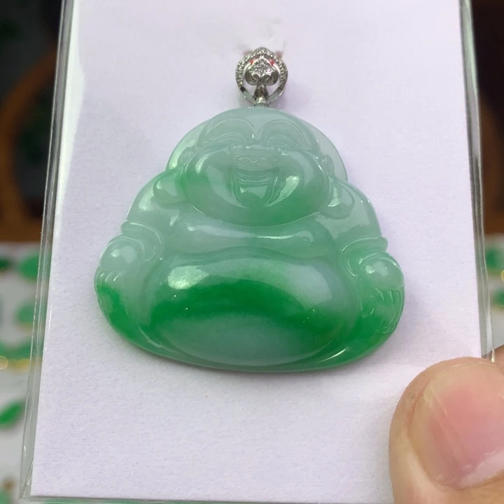 翡翠18K金镶嵌颈饰翡翠