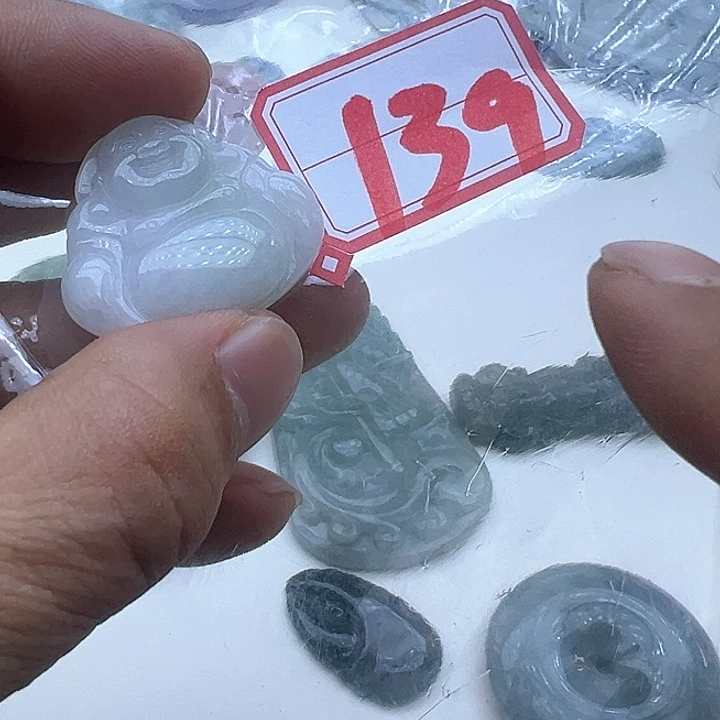 翡翠颈饰未镶嵌天然缅甸翡翠吊坠