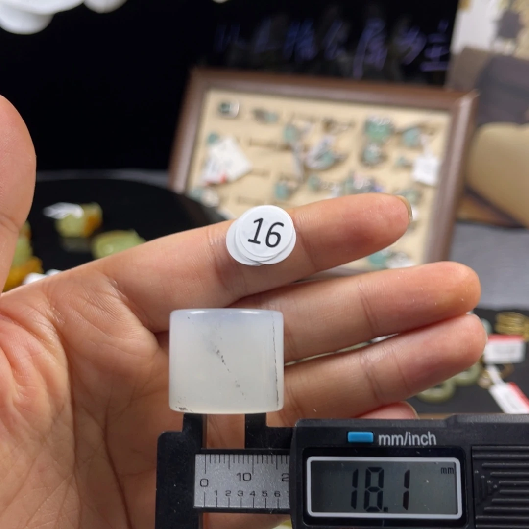 蛇纹石玉未镶嵌戒指