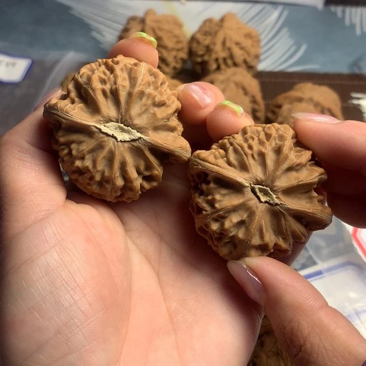 吊坠文玩核桃龙****子宫灯