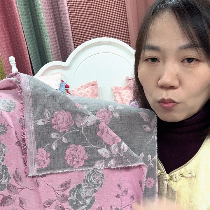 棉棉粉灰玫瑰双人床单