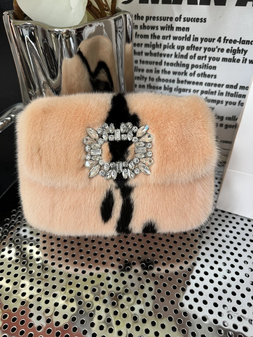 1直播间包包时尚真毛腋下包毛绒斜跨包手提包晚宴包小众