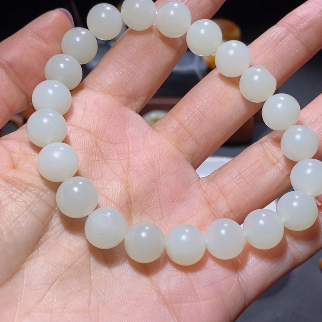 和田玉颈饰未镶嵌最****饰