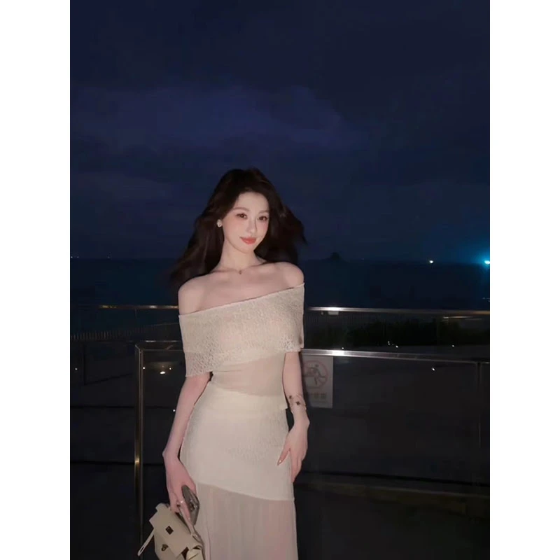 高级感法式一字肩抹胸性感辣妹上衣修身显瘦包臀半身裙时尚两件套