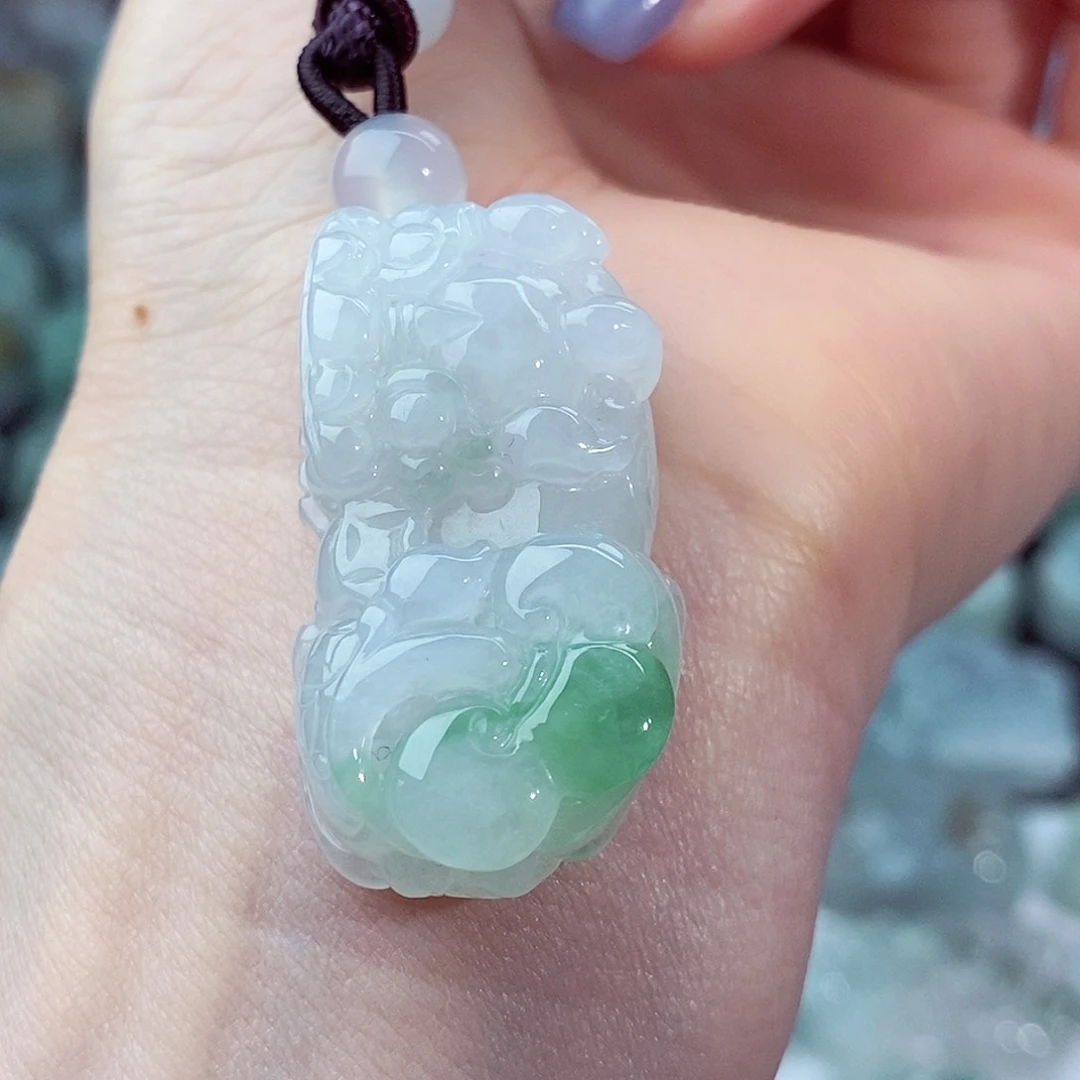 颈饰未镶嵌翡翠天然