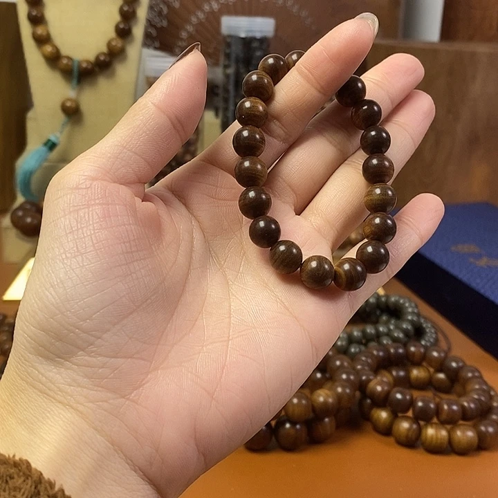 老山檀香黑肉沉水1.0手串
