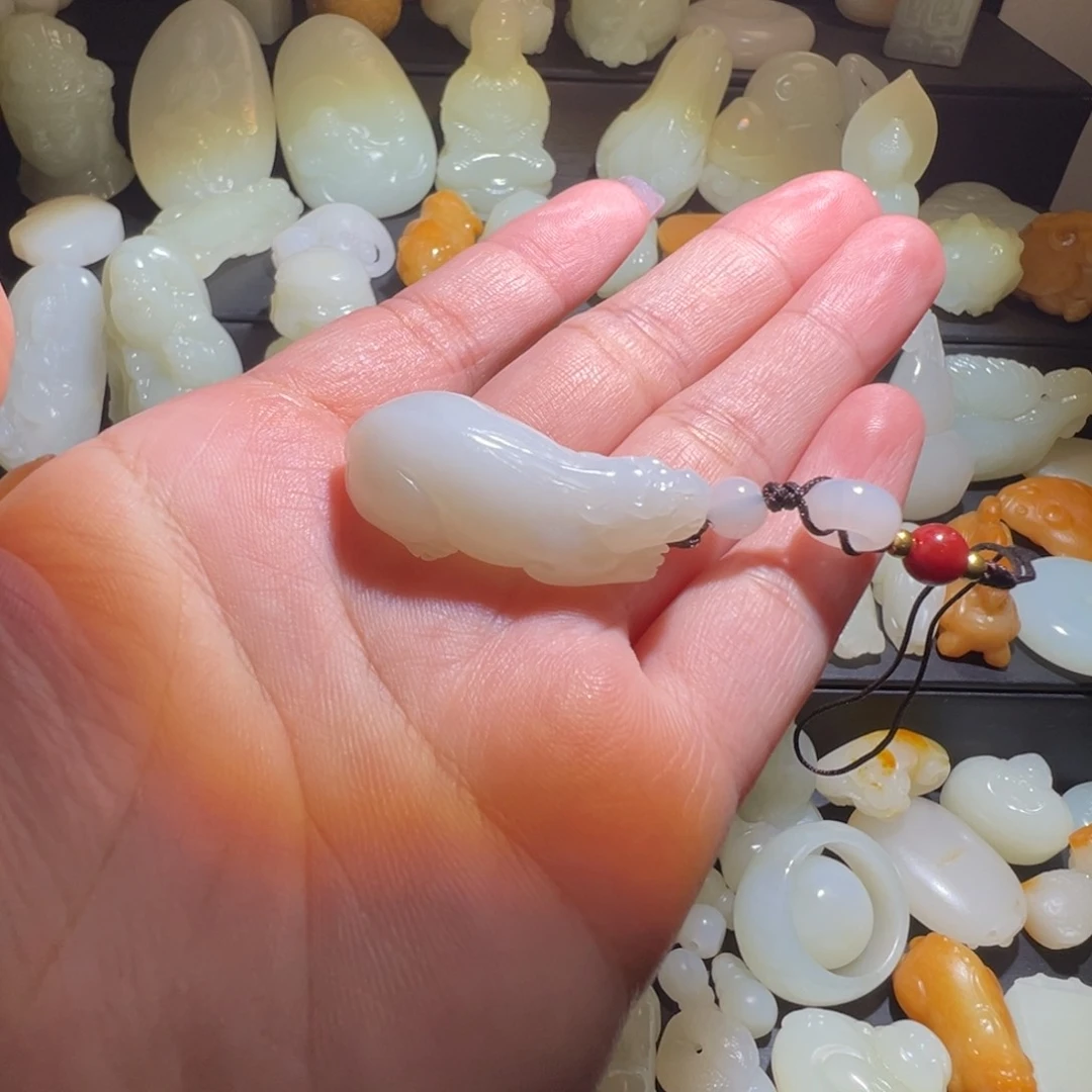 颈饰未镶嵌和田玉（糖玉）老****好