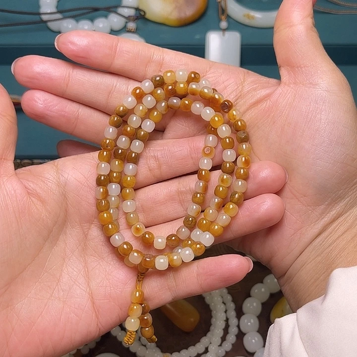 佛***天和田玉未镶嵌颈饰