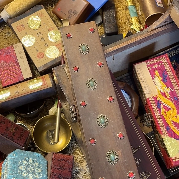 瓷片健健康康平平安安