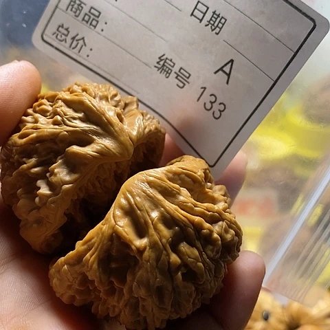 超***吗把件桃核自产自销……