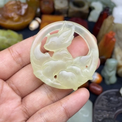 蛇纹石玉未镶嵌颈饰64