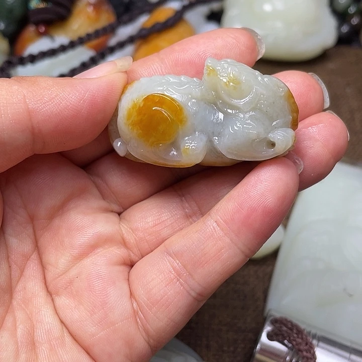 未镶嵌和田玉挂件