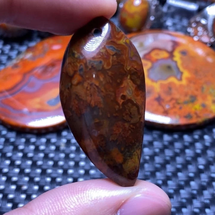 玛瑙/玉髓颈饰未镶嵌溏***蛋