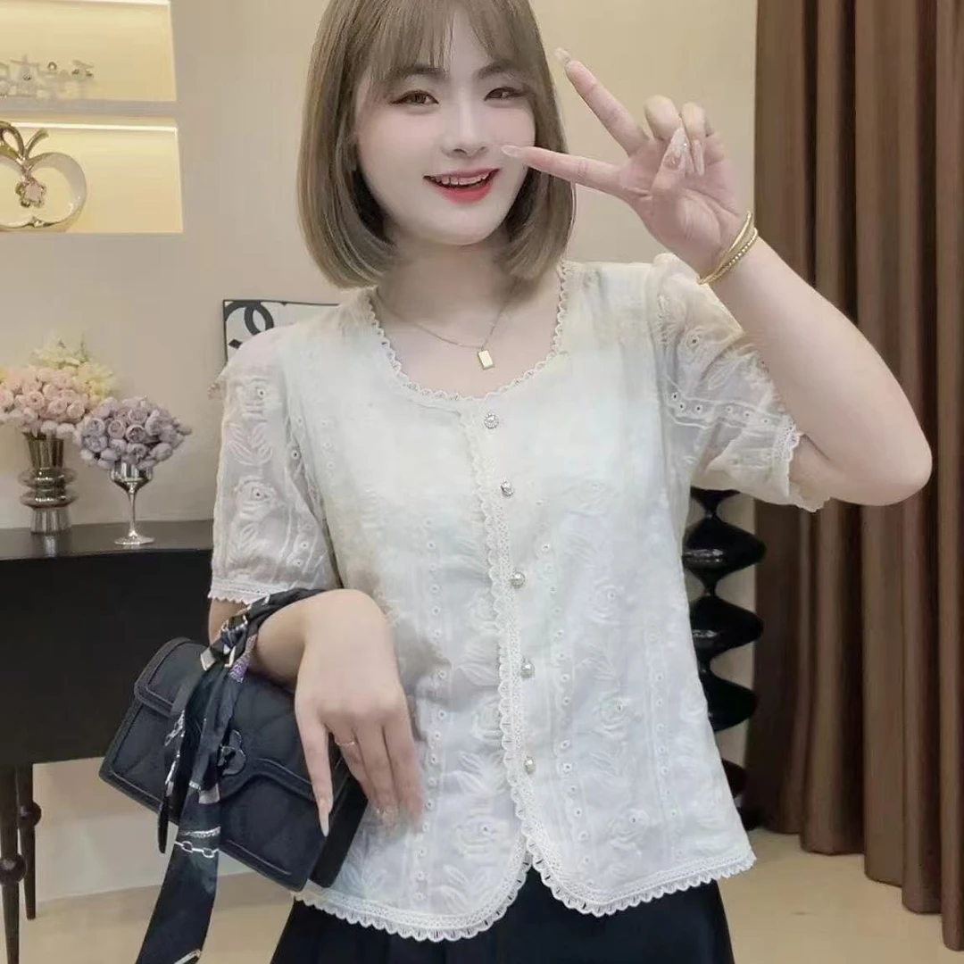 大码复古法式蕾丝绣花短袖衬衫女夏季新款微胖mm洋气显瘦小衫上衣