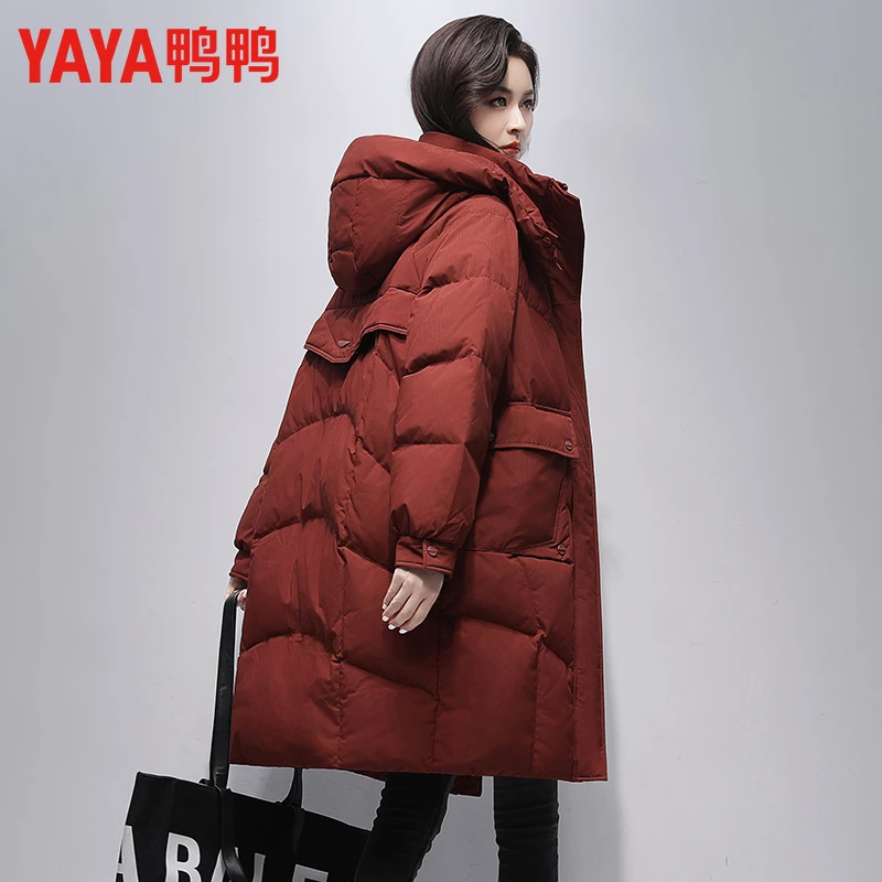 YAYA/鸭鸭鸭绒长款羽绒服时尚户外连帽中长款加厚防风女款情侣