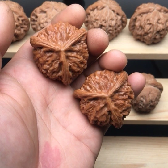 香***怪文玩核桃吊坠三棱