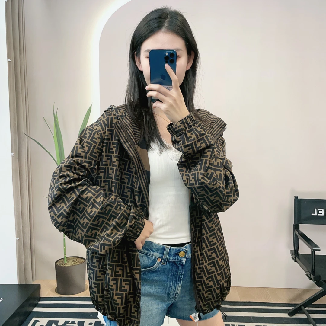 95新 FENDI/芬迪 麦殿/双面外套棕色56码/250601YYY2Z01