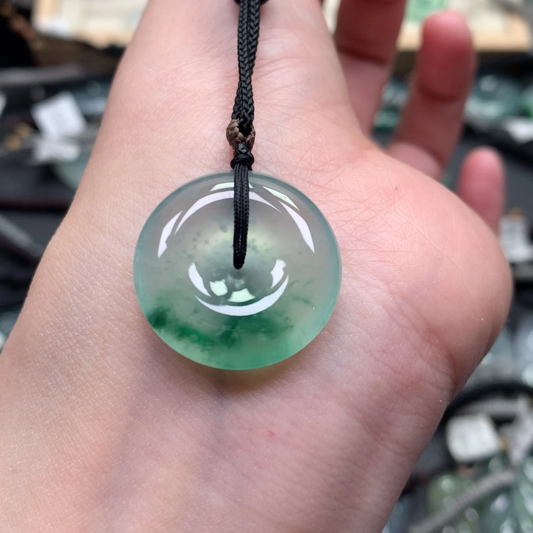 翡翠颈饰未镶嵌00000000000