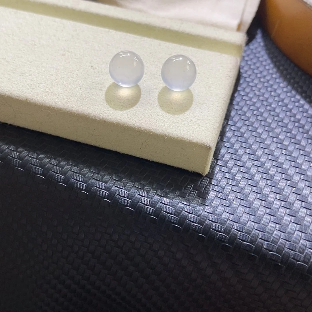 暴***子翡翠未镶嵌挂件一对珠珠