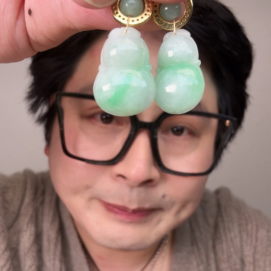 翡翠未镶嵌颈饰多样性一个