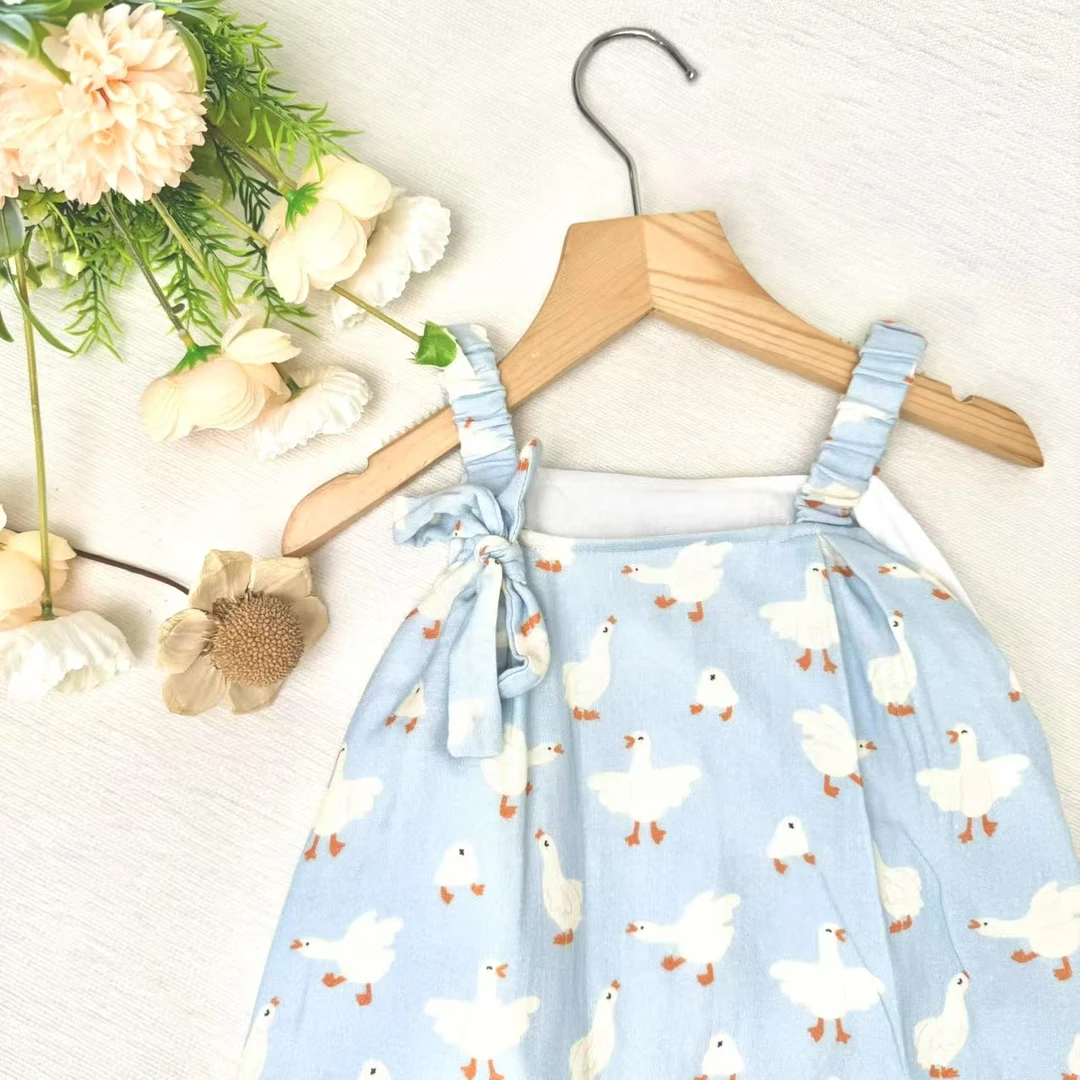 女童田园风女休闲吊带型夏季连衣裙碎花薄款0-1岁高档女宝装