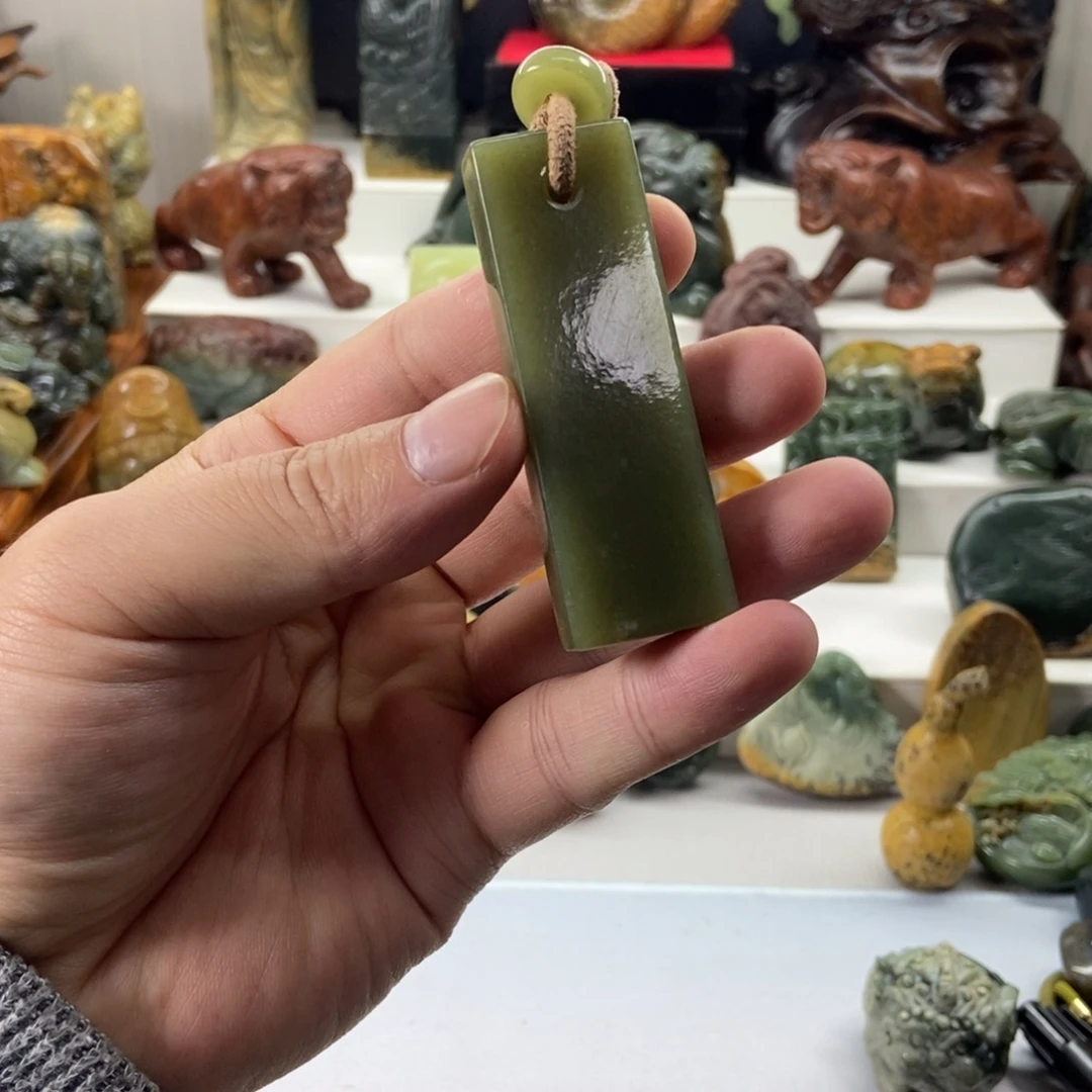 岫岩老玉（透闪石质玉）未镶嵌挂件