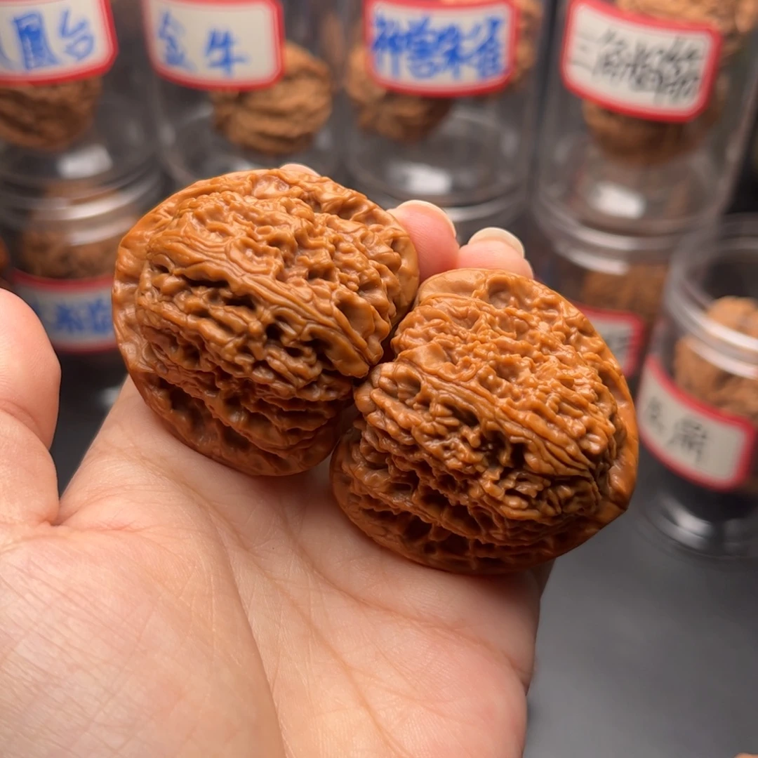把件文玩核桃44老树三角疆