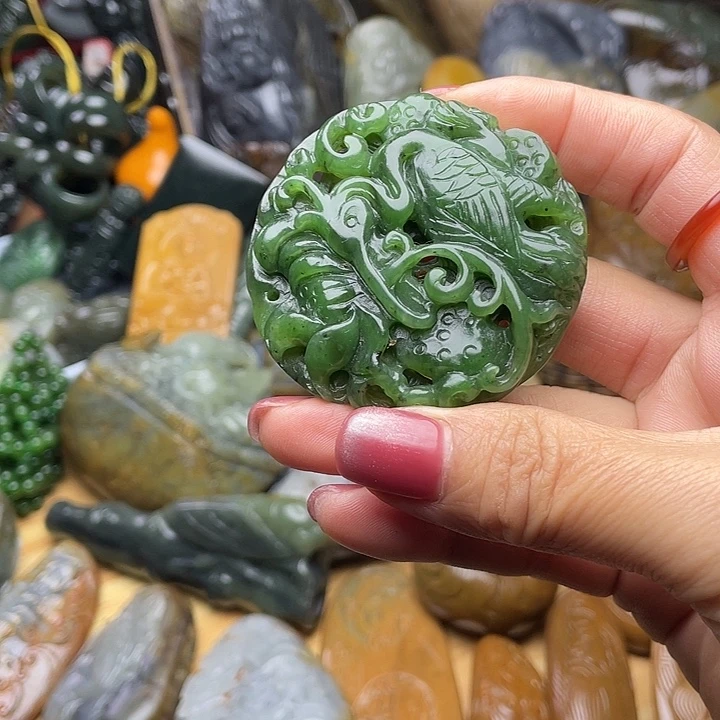 和田玉未镶嵌挂件