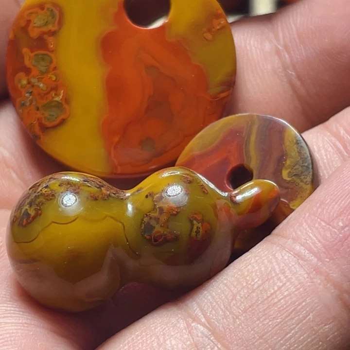 玛瑙/玉髓玛瑙未镶嵌我****人