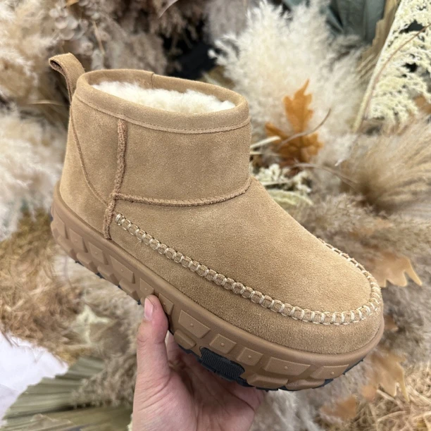 冬季加绒保暖防滑厚底短筒雪地靴内增高百搭休闲羊毛女鞋