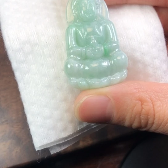 翡翠未镶嵌颈饰缅甸A货，每天下午1点半开播