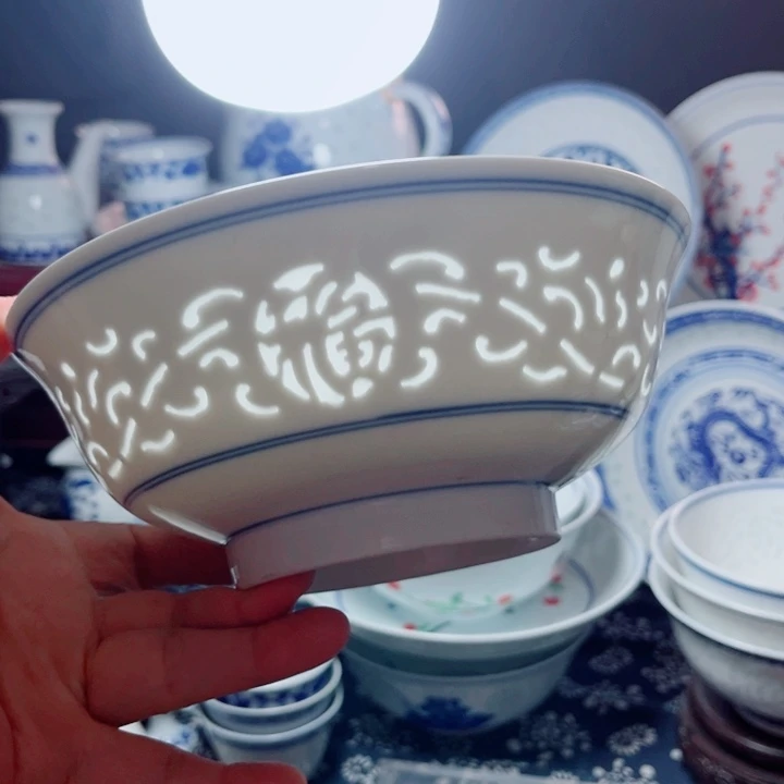 青花玲珑7寸面碗满雕双福双线