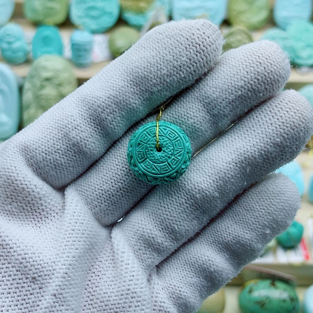 绿松石未镶嵌珠宝奇石