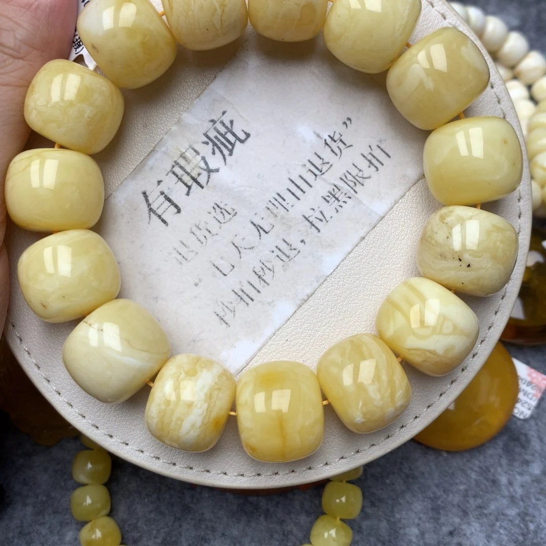 琥珀未镶嵌珠宝奇石46