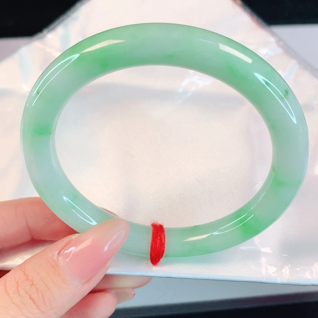 翡翠手镯未镶嵌1074翡翠