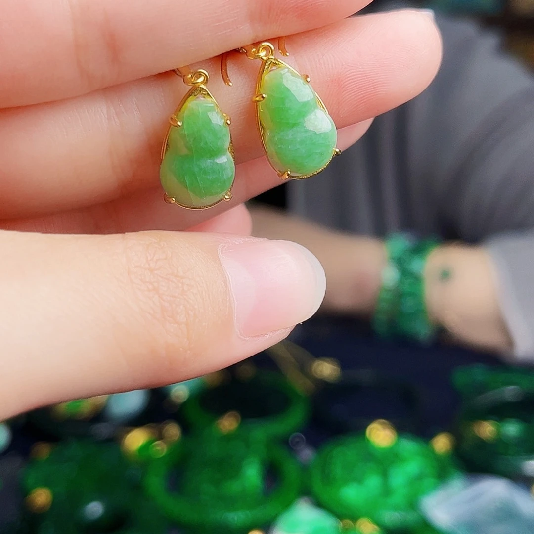 颈饰银S925镶嵌翡翠多样性