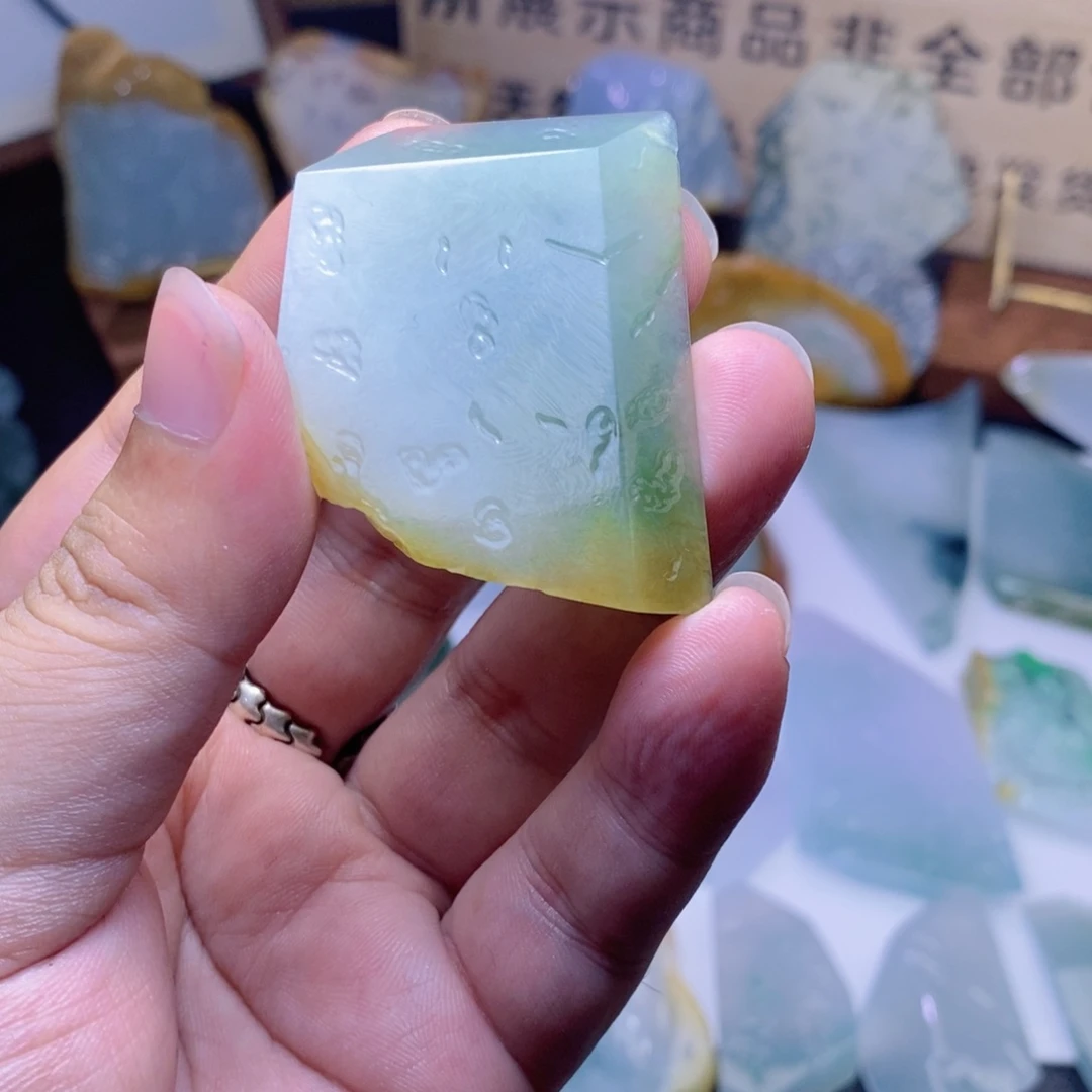 未镶嵌定制翡翠此****