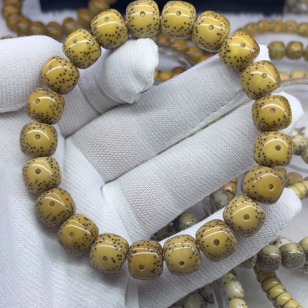 吊坠星月菩提11/10大眼睛