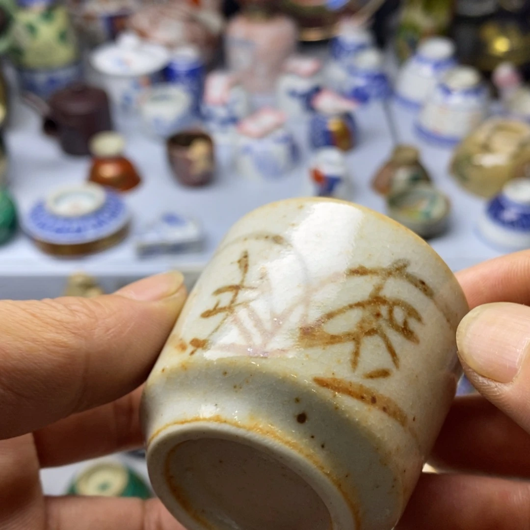瓷片飞升至海拔较远之时也