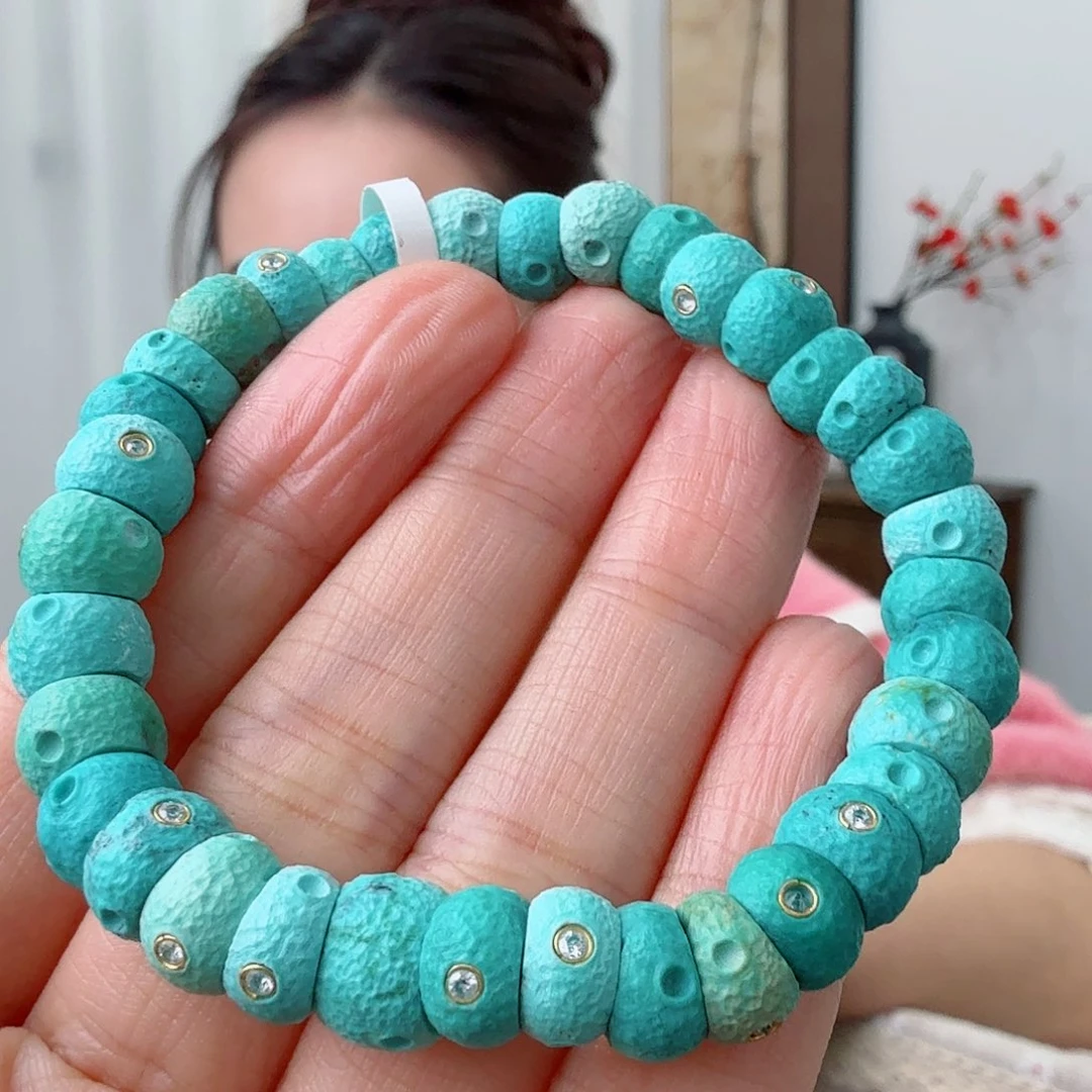 绿松石未镶嵌珠宝奇石