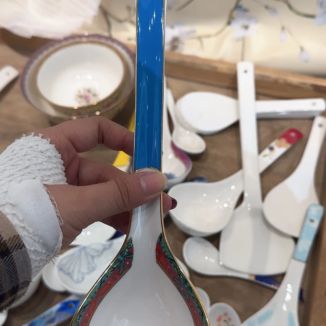 骨瓷骨瓷珐琅彩工艺