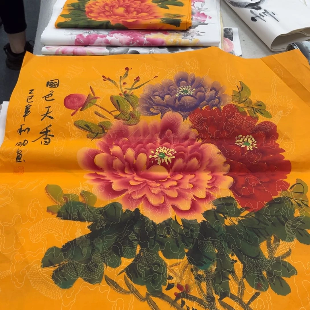国画卖字画的小男孩
