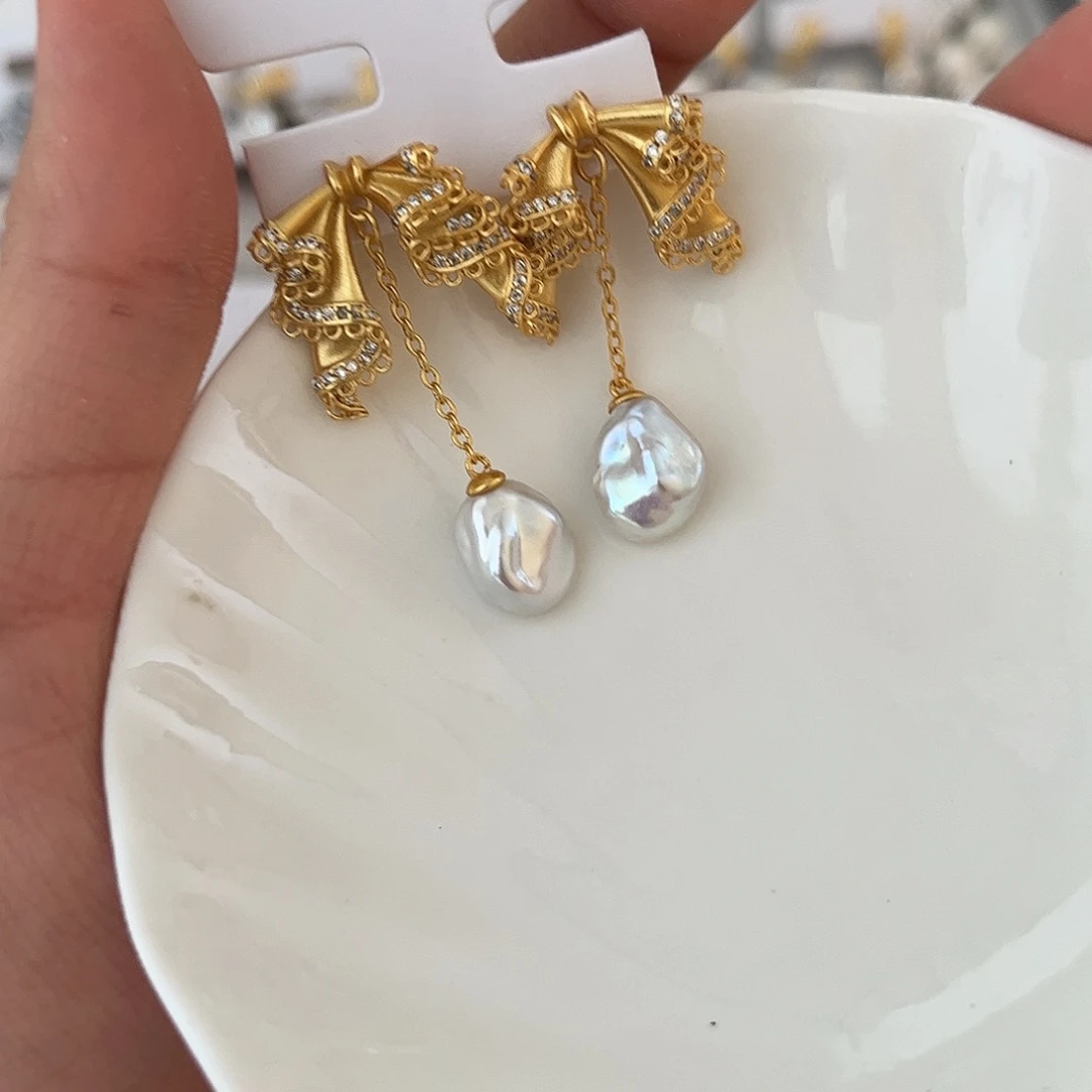 合金淡水珍珠耳饰