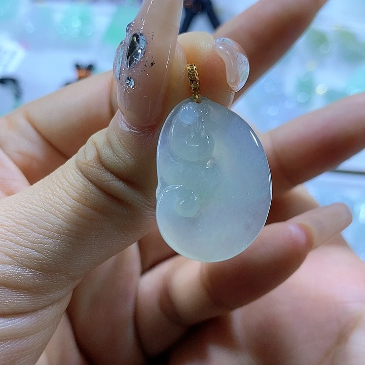 翡翠颈饰18K金镶嵌天然翡翠A货吊坠