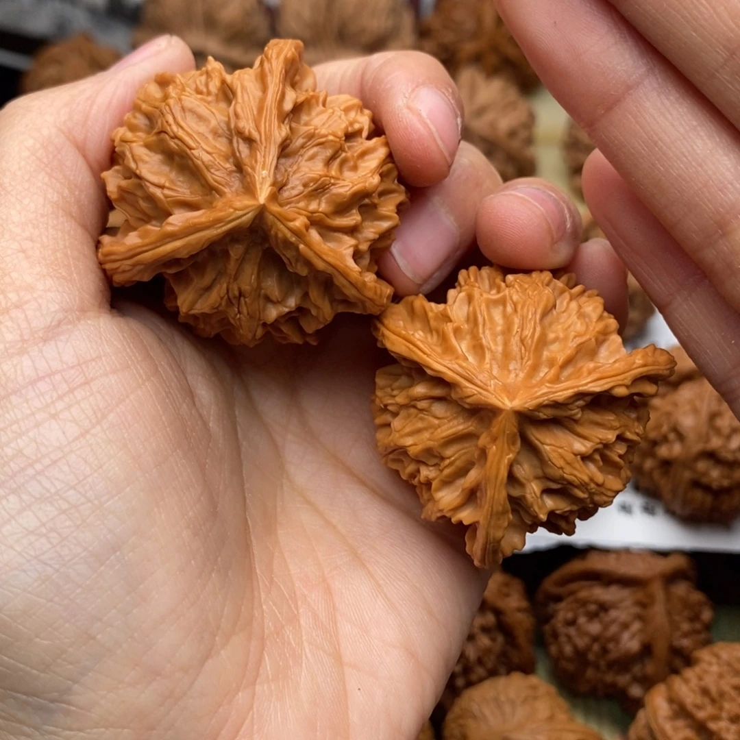 文玩核桃把件722号42盘山