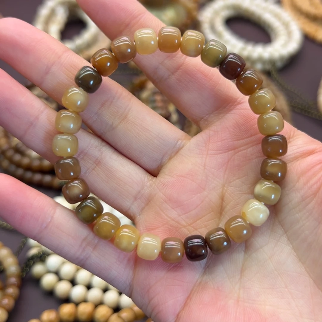 郑***仙吊坠龙脊菩提老型