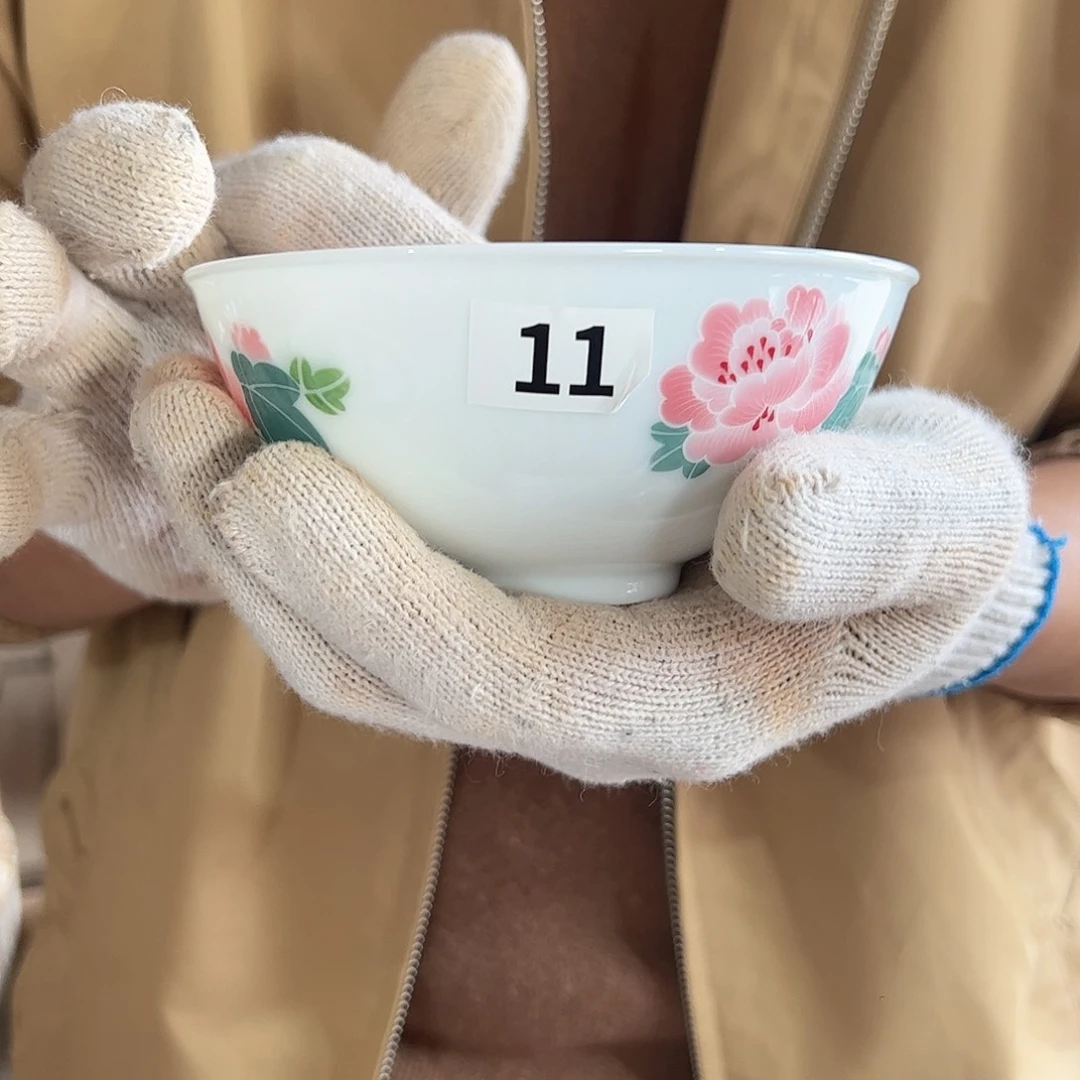 张***1瓷柴窑 芙蓉对花观赏碗，微瑕变形