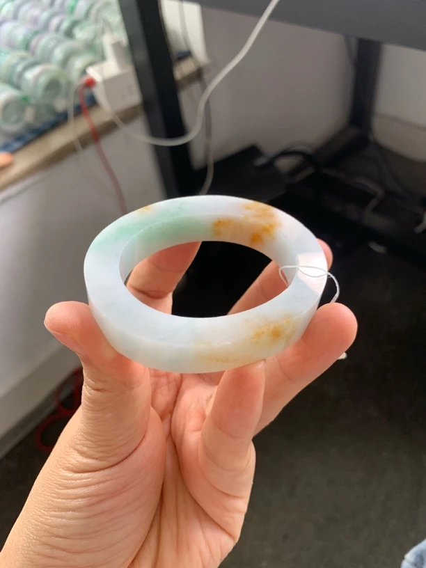 天然缅甸翡翠A货糯种黄加绿贵妃女款时尚未抛光定制玉手镯